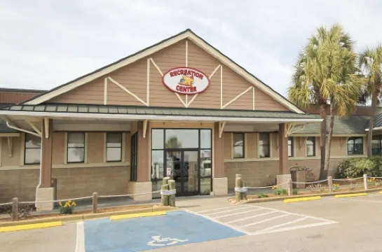 The Saltwater Cottage-Golf Cart & Linens Included in Ocean Lakes