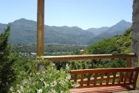 Prestigious Self Catering Holiday Villa For Rent in Barga, Lucca, Firenze,