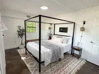 Angel pines Farmhouse