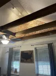 Cozy efficiency ONE large room ONE QUEEN bed apartment with kitchenette no oven.