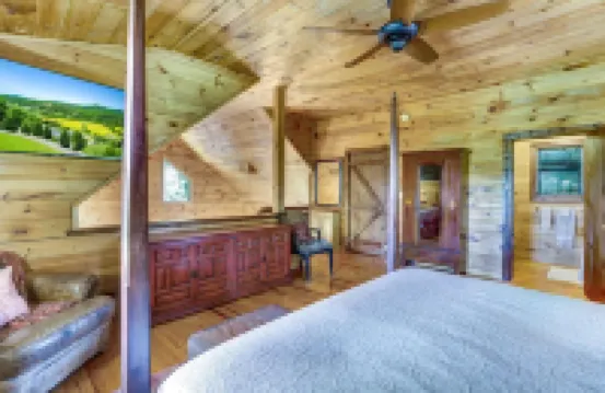 Cozy Mountain View Chalet