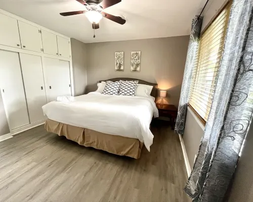 Home away in Kettering! Hotels in Kettering
