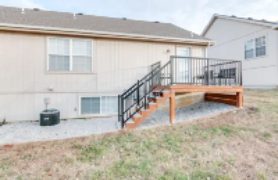 Spacious duplex home in St. Joseph, MO