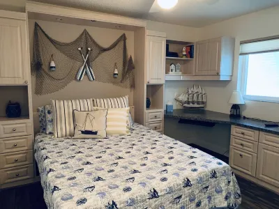 The Dolphin Villa Cape Coral Pool Home Sleeps 8 Hotels near The Shops at Midpoint Center