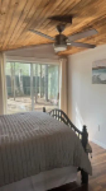 Cozy escape in Portage Lake. Sleeps up to ten people!