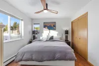 Cozy Condo Located  Minutes from the Biggest Skiing in America