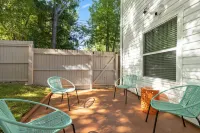 Modern Townhome less than 5 miles from FSU- 3b/2b 잭슨 뷰 공원 주변 호텔