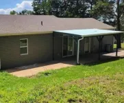 Charming 2BR home with a garage