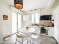 Serenity - with Parking in Alassio