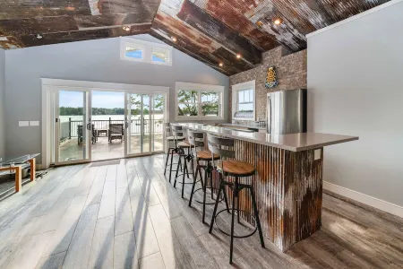 Your Perfect Southwest Michigan Lakehouse Getaway