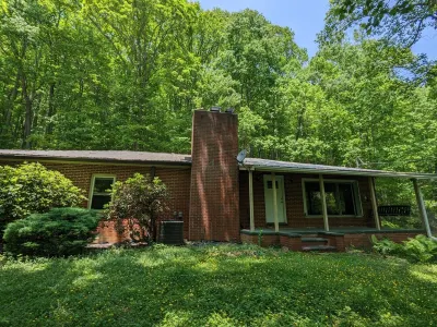 3 bd 2 ba 1700 sq ft renovated home secluded yet close to many area attractions