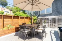 Bay Area Getaway -The Best in Downtown Mill Valley - Tesla Charger ,Yard FirePit