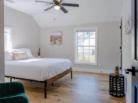 The Modern Historic Gem | 3 minutes to Downtown Cola | Steps to WeCo Riverwalk - 4-Star