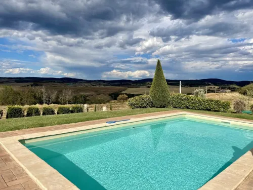 Villa with private pool and panoramic view in beautiful Val d'Orcia