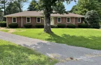 Tranquil Retreat*Family Friendly*Pet Friendly*2 Miles from MTSU 머프리즈버러 호텔