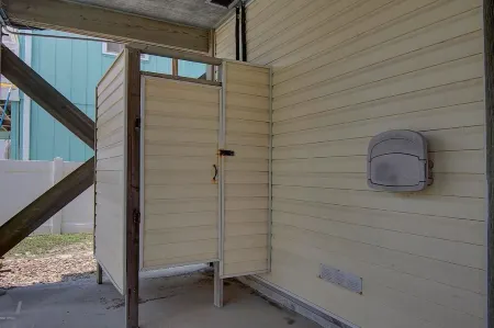 3rd Row-Only Steps Away from Paradise