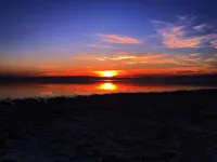 Cozy 80s Safari Style RV in Tranquil Bombay Beach with AC