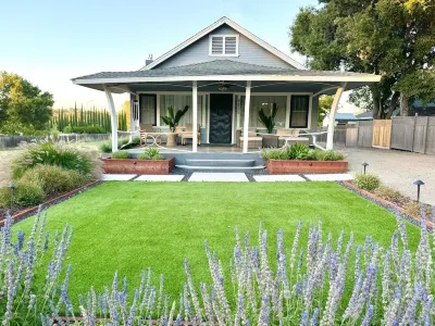Historic Atascadero Colony Charmer! Atascadero Lake Park附近的飯店