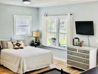 Cabin Boheme & Boat Rental "A Lakefront Hideaway"Kayaks, Firepit, Petfriendly