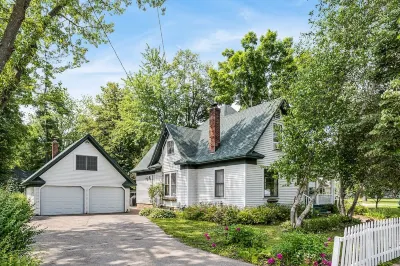 4 Bedroom Fordham House