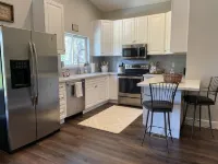 Guest Apartment close to Ski Resorts, Hiking Trails, Shopping Restaurants & more Hotels in Holladay