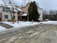 Cozy 2 BR Condo With Spectacular View of Mount Snow!