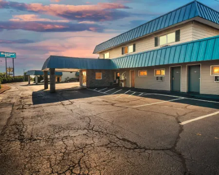 Days Inn by Wyndham Moosic ムージックのホテル