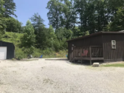 Handcrafted Cabin in Rrg • Pet Friendly• Fire Pit