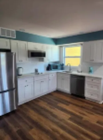 Bacchus Cottage at WIllow Creek Winery Hotels in West Cape May