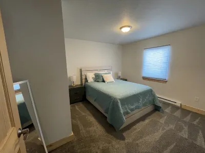 Yellowstone Retreat Rentals UA: two blocks from Yellowstone!