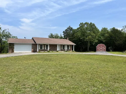 Perfect for family getaway or a fishermen retreat! Hotels in Marion County