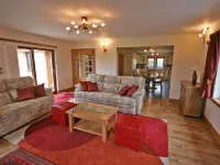 Luxury lodge situated idyllically on the edge of a small working farm Hotel a Stranraer