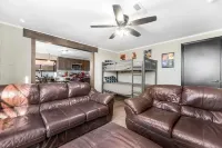 Magnolia Apt- Best Bang for $ Hotels in Chambersburg