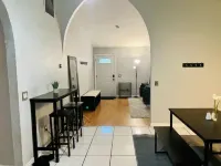 8 min from WEC! Adorable 2BR home with pool Hotels in Marion County