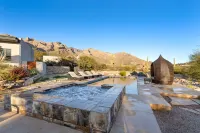 Luxury Catalina Foothills Heated Pool and Spa Sleeps 16