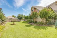 Granbury Lakeside Home with Pool, Game Room, Fire Table