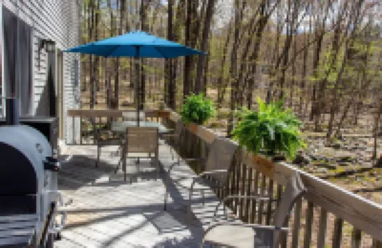 Creekside Cabin in Poconos Mountain Resort