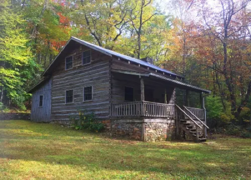 Beautifully-restored 200-year-old Log Cabin off the Blue Ridge Parkway