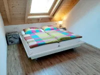 Luxurious and modern top floor apartment with terrace فنادق في Rot an der Rot