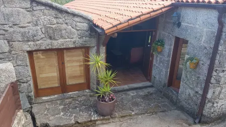 HOUSE OR POMAR VELLO