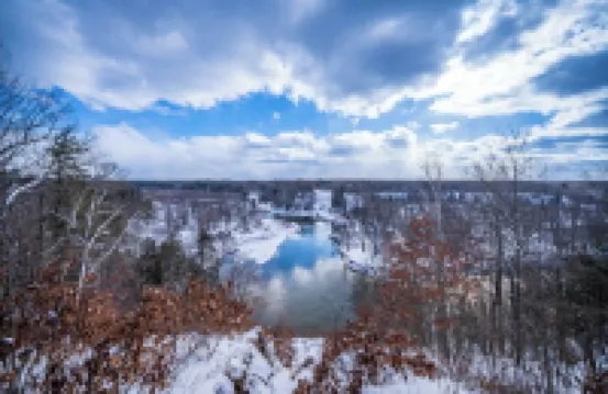 Secluded 3Br Cabin • Fire Pit • RV Parking • Near Tippy DAM & Big-M Trails