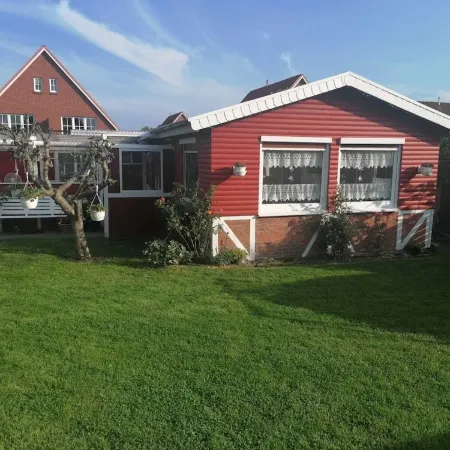 Lovingly furnished holiday home in a quiet location