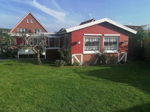 Lovingly furnished holiday home in a quiet location