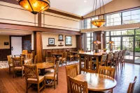 Hampton Inn & Suites Rochester/Victor Hôtels à : Fishers