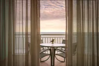 Hilton Ocean City Oceanfront Suites - Sea View