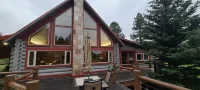 Spacious cabin in Angel Fire area - 6 miles to ski slopes and recreation area - Hytter
