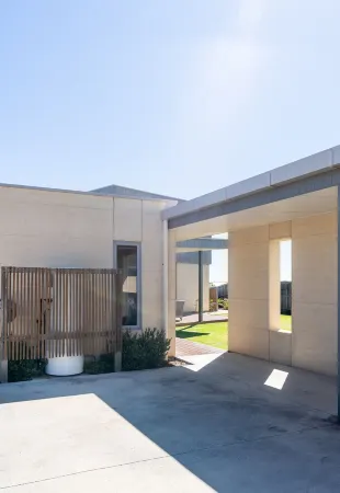 'By The Beach' Seaside Holiday Home Margaret River