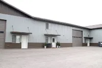 Urban & Hip Suite in the Warehouse District, Pets Allowed - Wifi