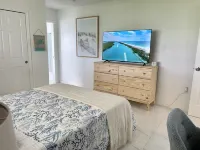 Serene Retreat - 5 mins to Beach, with Beach Gear, Firepit, Bicycles