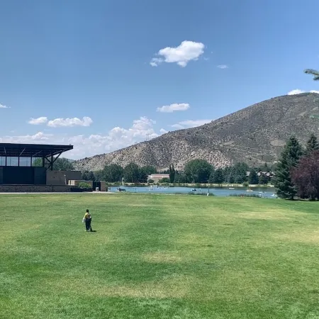 New Upscale Remodeled 2 Bedroom Base of Beaver Creek!